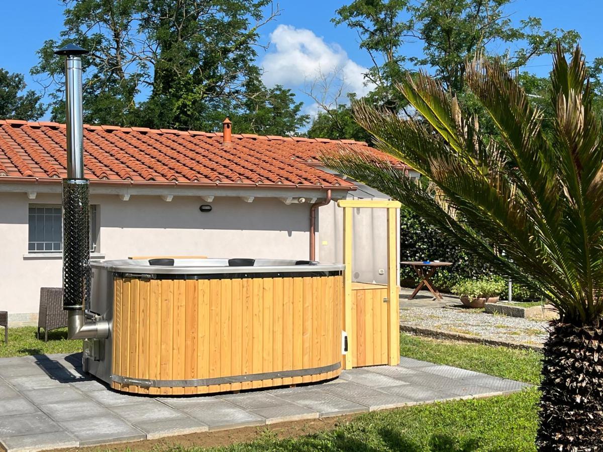 La Camelia Vila Massa e Cozzile Exterior foto